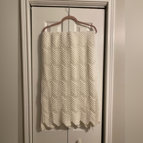 Handmade knitted throw or baby blanket - Picture 6 of 8